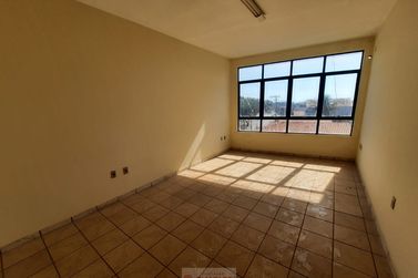 Sal&atilde;o Comercial para alugar - 160m&sup2; - Centro