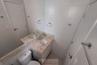 Apartamento &agrave; venda - 73m&sup2; - Centro