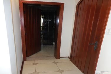 Casa &agrave; venda - 309m&sup2; - Centro