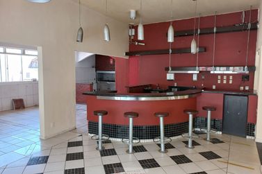 Sala Comercial &agrave; venda - 362m&sup2; - Centro
