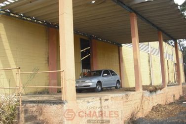 Sal&atilde;o Comercial para alugar - 10m&sup2; - Centro