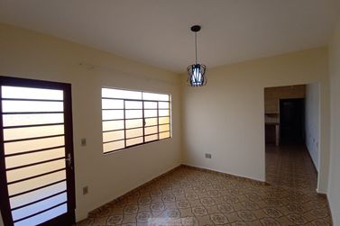 Casa para alugar - 85m&sup2; - Centro