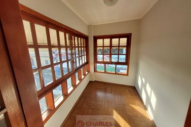 Casa para alugar - 200m&sup2; - Centro
