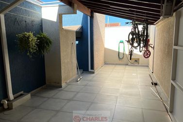 Casa &agrave; venda - 270m&sup2; - Centro