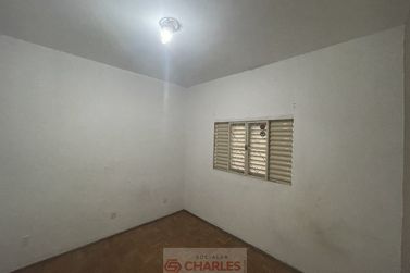 Casa &agrave; venda - 10m&sup2; - Centro