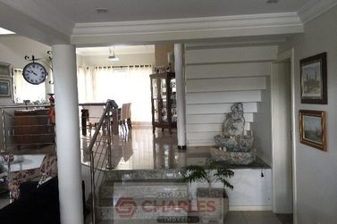 Casa &agrave; venda - 10m&sup2; - Centro