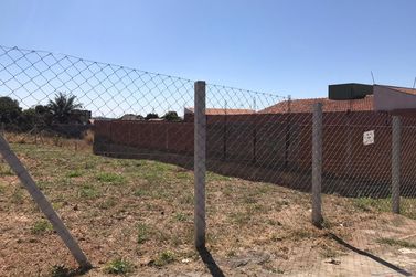 Terreno &agrave; venda - 10m&sup2; - Centro