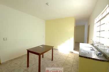 Casa &agrave; venda - 70m&sup2; - Centro