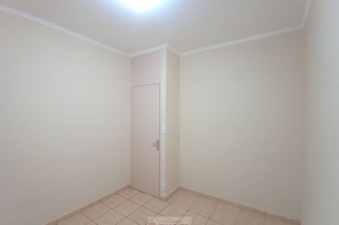 Apartamento para alugar - 46m&sup2; - Centro