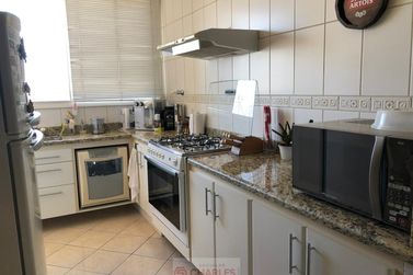 Apartamento &agrave; venda - 160m&sup2; - Centro