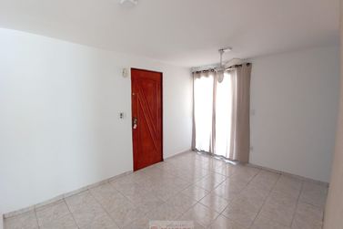 Apartamento para alugar - 48m&sup2; - Centro