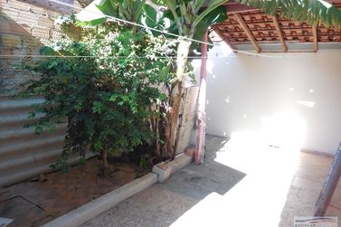 Casa &agrave; venda - 70m&sup2; - Centro