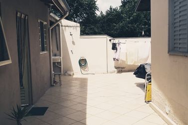 Casa &agrave; venda - 100m&sup2; - Centro