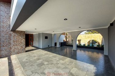 Casa &agrave; venda - 547m&sup2; - Centro