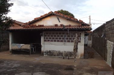 Casa &agrave; venda - 145m&sup2; - Centro