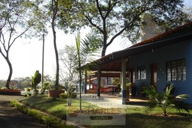 S&iacute;tio &agrave; venda - 10m&sup2; - Centro