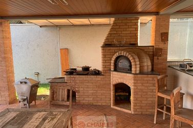 Casa &agrave; venda - 480m&sup2; - Centro