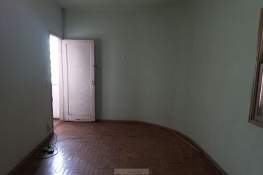 Casa para alugar - 10m&sup2; - Centro