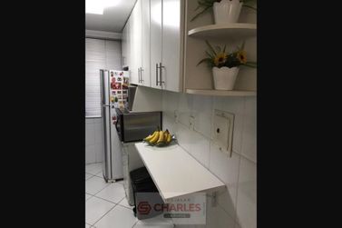 Apartamento &agrave; venda - 47m&sup2; - Centro