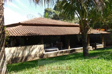 S&iacute;tio &agrave; venda - 280m&sup2; - Centro