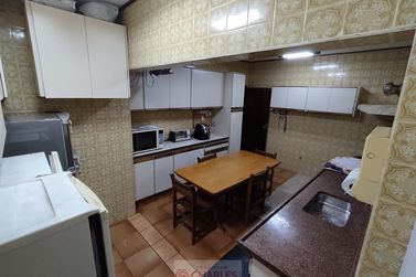Casa &agrave; venda - 203m&sup2; - Centro