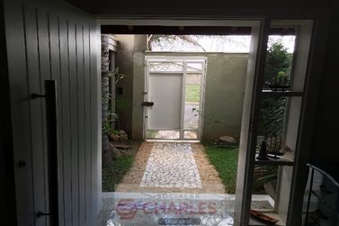 Casa &agrave; venda - 10m&sup2; - Centro