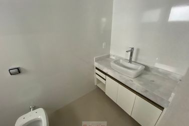 Casa &agrave; venda - 230m&sup2; - Centro
