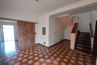 Casa para alugar - 268m&sup2; - Centro