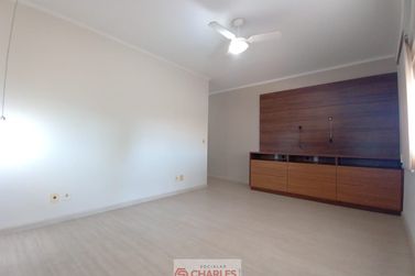 Casa &agrave; venda - 600m&sup2; - Centro