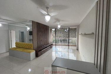 Apartamento &agrave; venda - 103m&sup2; - Centro