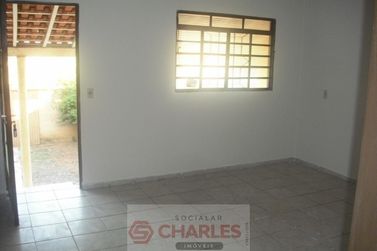 Casa &agrave; venda - 65m&sup2; - Centro