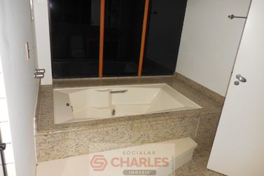 Apartamento &agrave; venda - 180m&sup2; - Centro