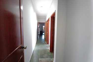 Casa para alugar - 360m&sup2; - Centro