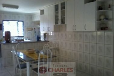 Casa &agrave; venda - 345m&sup2; - Centro