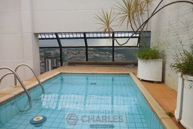 Apartamento &agrave; venda - 180m&sup2; - Centro