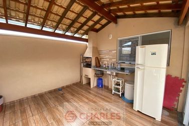 Casa &agrave; venda - 105m&sup2; - Centro