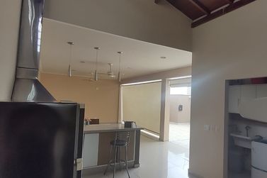 Casa &agrave; venda - 260m&sup2; - Centro