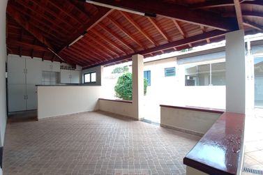 Casa para alugar - 135m&sup2; - Centro