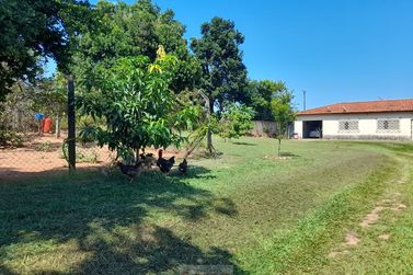 S&iacute;tio &agrave; venda - 145m&sup2; - Centro