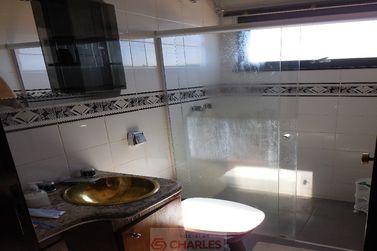 Casa &agrave; venda - 356m&sup2; - Centro