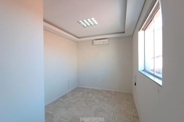 Sala Comercial para alugar - 100m&sup2; - Centro