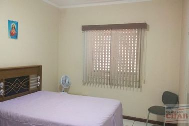 Casa &agrave; venda - 180m&sup2; - Centro
