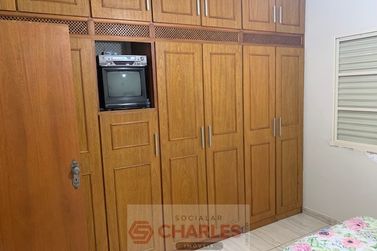 Casa &agrave; venda - 220m&sup2; - Centro