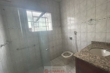 Casa &agrave; venda - 10m&sup2; - Centro