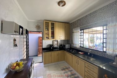 Casa &agrave; venda - 120m&sup2; - Centro