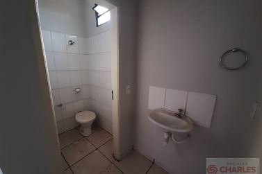 Sal&atilde;o Comercial para alugar - 70m&sup2; - Centro