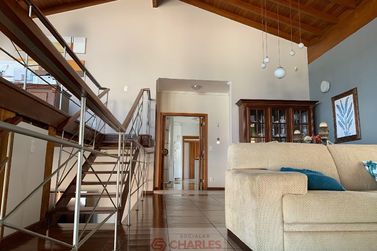 Casa &agrave; venda - 480m&sup2; - Centro