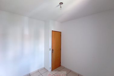 Apartamento para alugar - 46m&sup2; - Centro