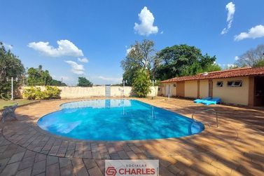 S&iacute;tio para alugar - 634m&sup2; - Centro