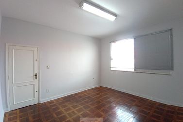 Sal&atilde;o Comercial para alugar - 20m&sup2; - Centro
